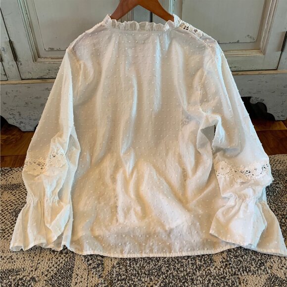 Long Sleeve Button Front White Cotton Top Women's Clothing - Picture 6 of 6